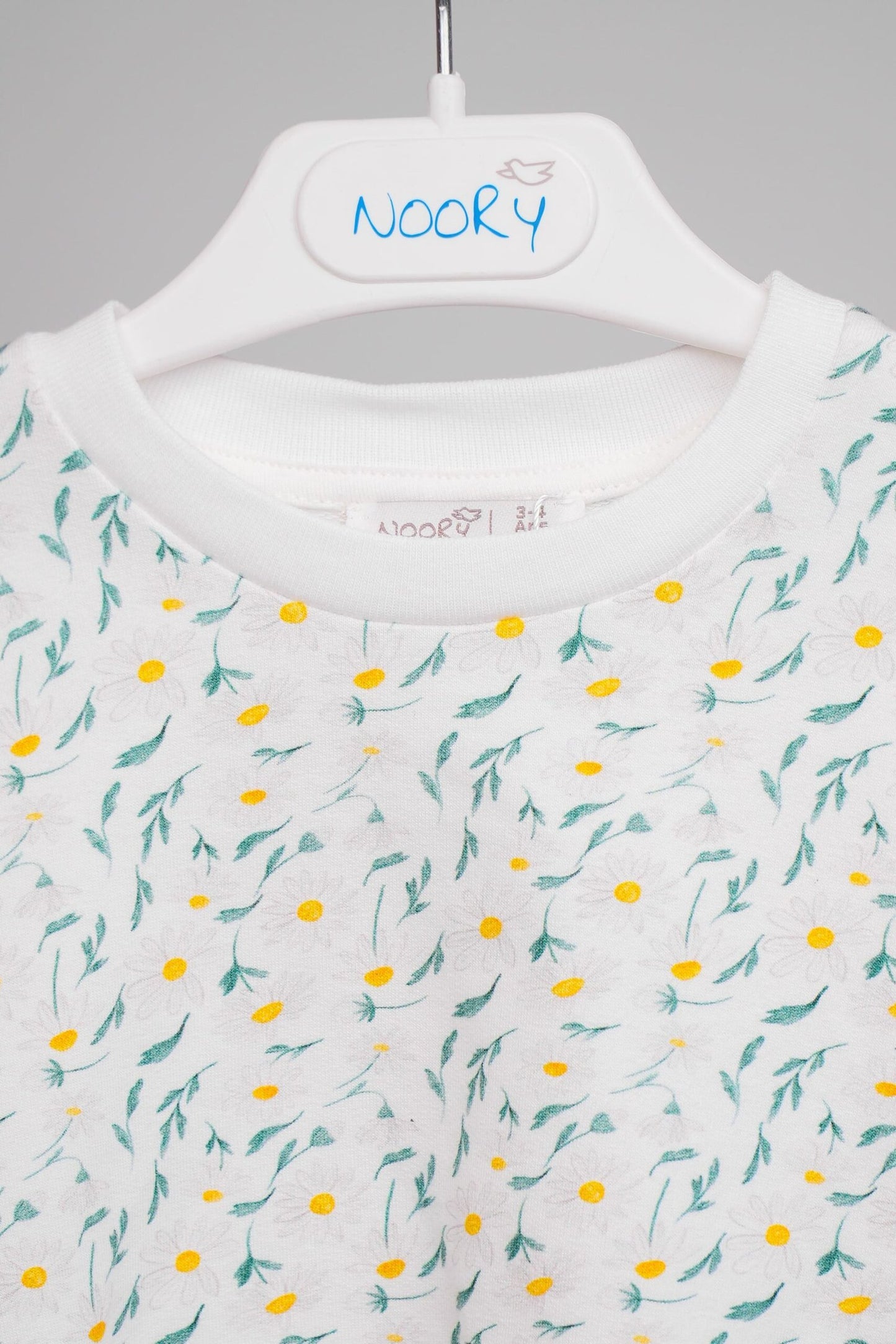Ensemble pour fille comprenant un top et une jupe