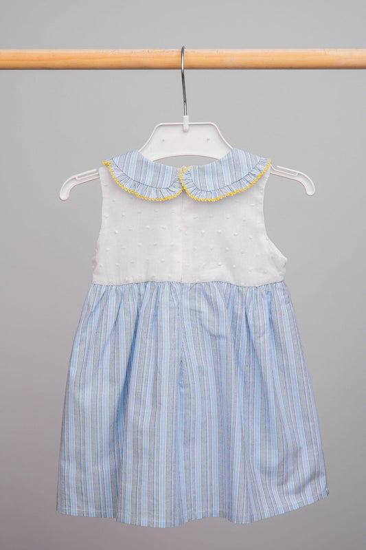 Robe bébé fille bleu avec col claudine volanté
