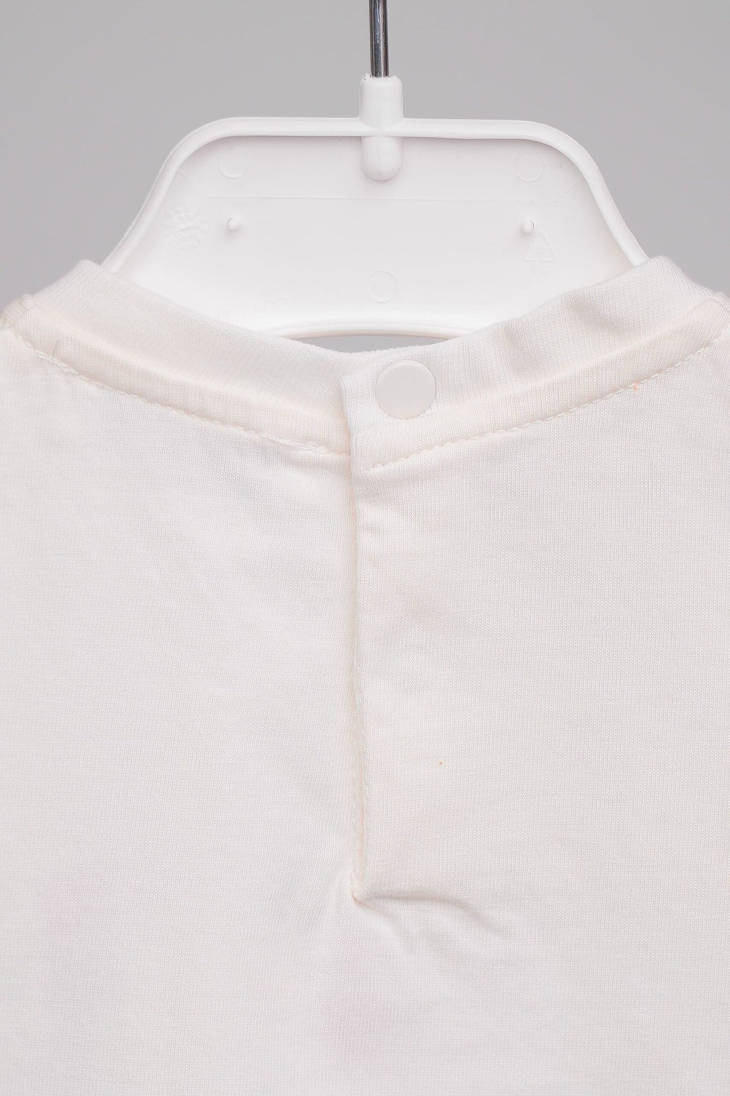 T-shirt pour bébé garçon avec des boutons pression