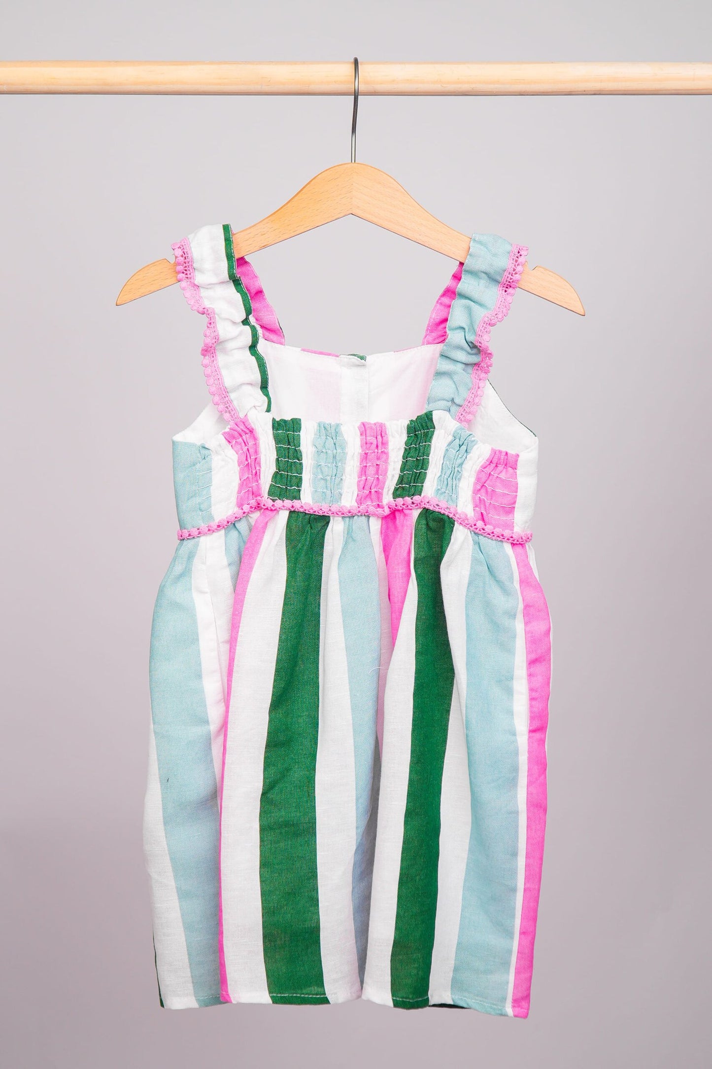 Robe multi color en lin à bretelles