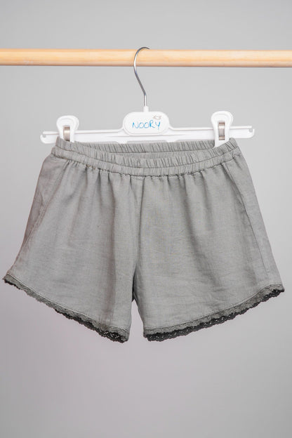 Ensemble lin kaki haut à volants & short ceinturé